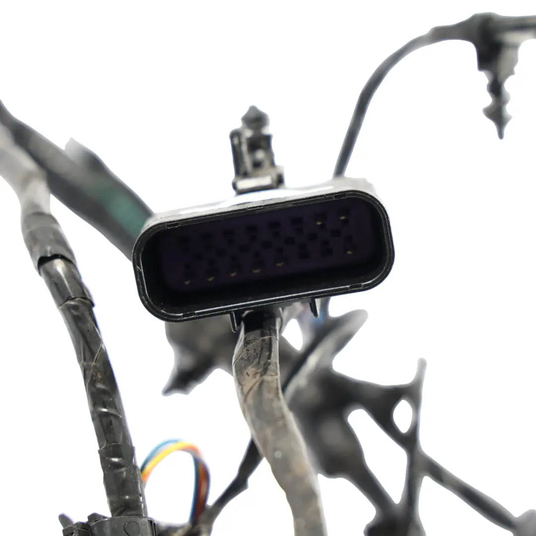 Mazo Cables Parachoques Delantero JK7214369GA para Land Rover DISCOVERY SPORT L550 con número de pieza LR097687 Land Rover DISCOVERY SPORT L550 Mazo Cables Parachoques Delantero JK7214369GA - SKU LR097687 - Número de pieza LR097687