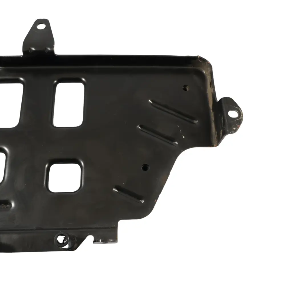 Mocowanie Uchwyt Intercoolera HJ326K767AB do Land Rover Discovery Sport L550 o numerze LR097850 Land Rover Discovery Sport L550 Mocowanie Uchwyt Intercoolera HJ326K767AB - SKU LR097850 - Numer Części LR097850