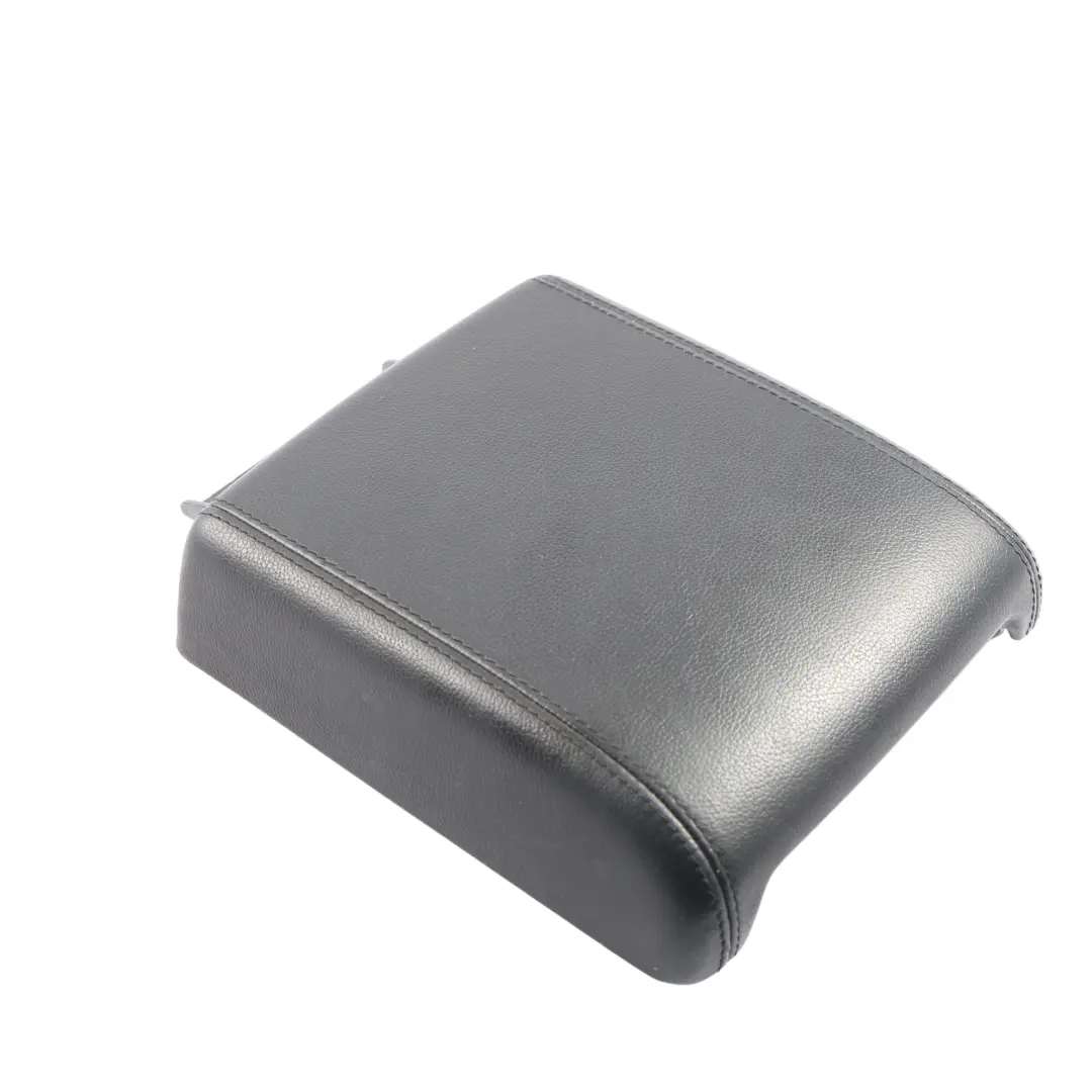 Consola Central Delantera Apoyabrazos Negro para Land Rover Discovery L550 con número de pieza LR102233 Land Rover Discovery L550 Consola Central Delantera Apoyabrazos Negro - SKU LR102233 - Número de pieza LR102233