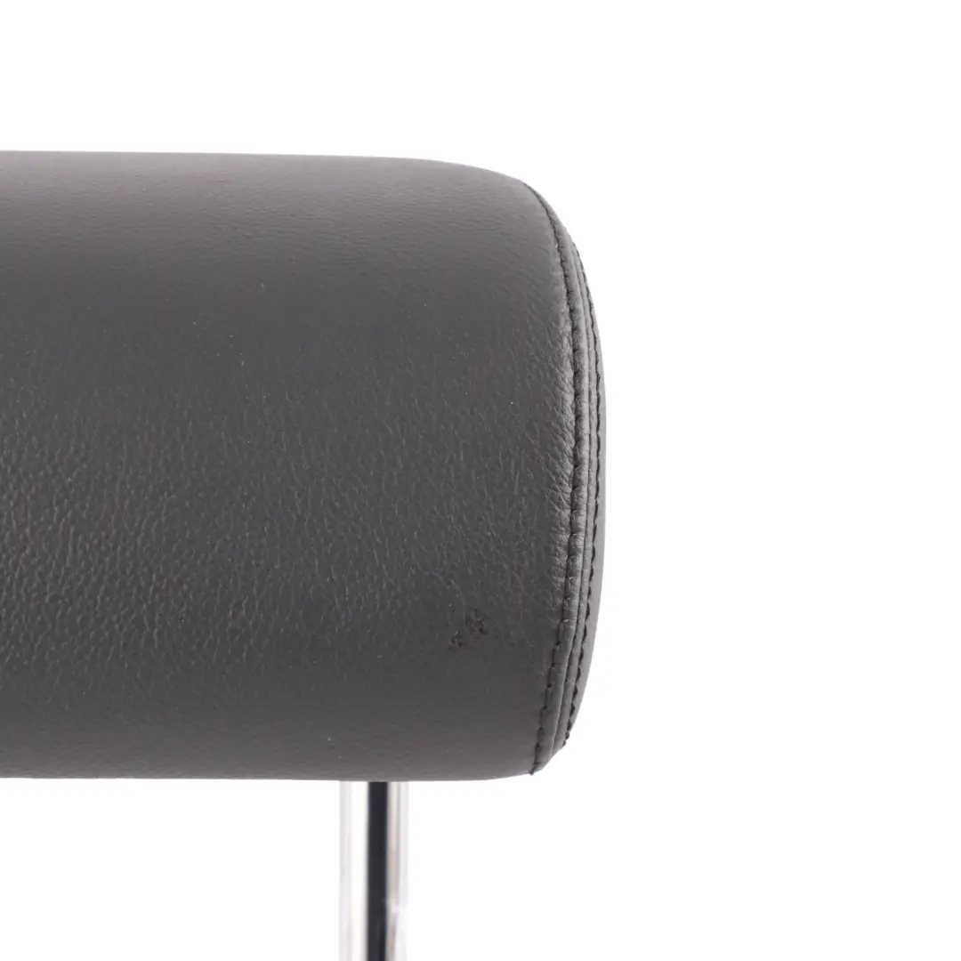 Headrest Ebony Black Left Right N/O/S to Land Rover Discovery Sport L550 Rear Seat with Part number LR106662 Land Rover Discovery Sport L550 Rear Seat Headrest Ebony Black Left Right N/O/S - SKU LR106662 - Part number LR106662