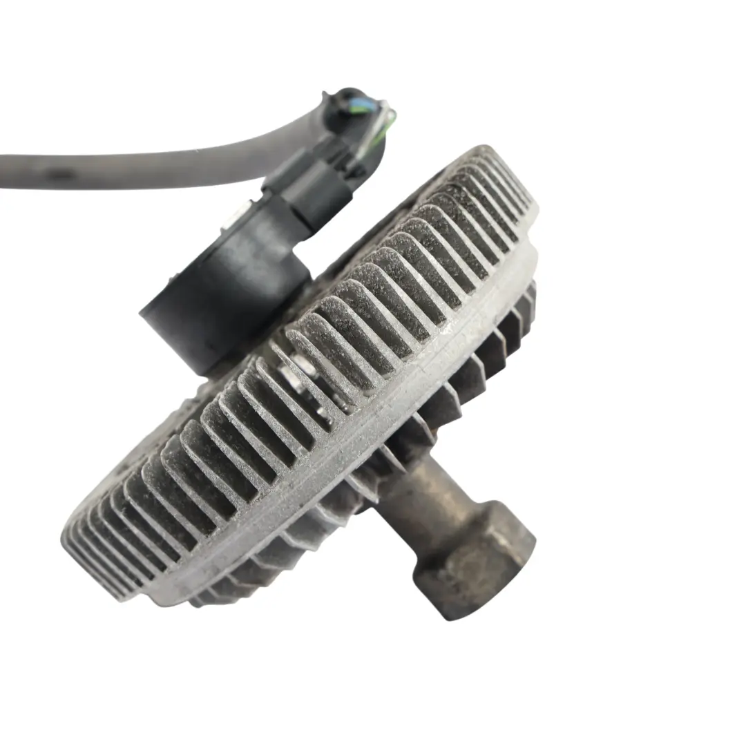 Viscous Fan Radiator Motor 2.7 TDV6 5H22-8600-JB to Land Rover Discovery 3 L319 with Part number PGG500370 Land Rover Discovery 3 L319 Viscous Fan Radiator Motor 2.7 TDV6 5H22-8600-JB - SKU PGG500370-1 - Part number PGG500370