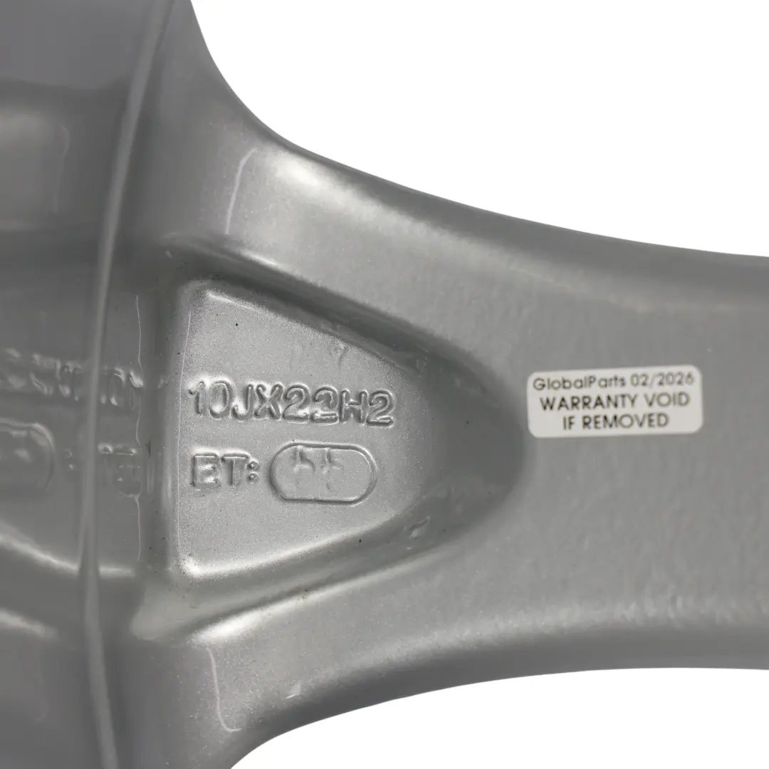 Jante En Alliage Argentée 22" 10J ET:55 VIA pour Porsche Cayenne 9PA à propos du numéro de pièce PORSCHE-VIA-22 Porsche Cayenne 9PA Jante En Alliage Argentée 22" 10J ET:55 VIA - SKU PORSCHE-VIA-22-1 - Numéro de pièce PORSCHE-VIA-22