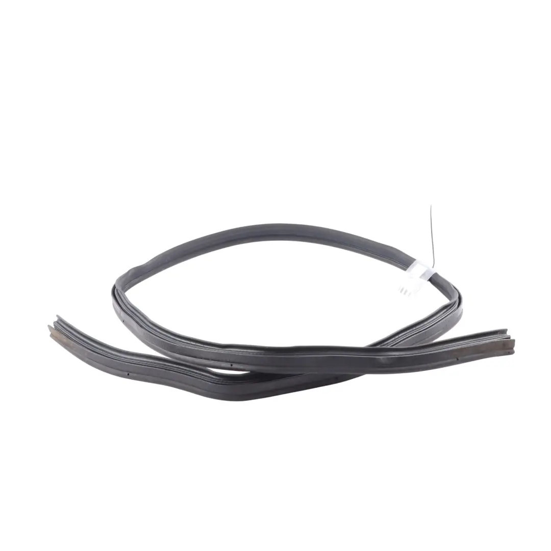 W452 Bonnet Hood Front Lid Seal to Smart with Part number Q0009323V005000000 Smart W452 Bonnet Hood Front Lid Seal - SKU Q0009323V005000000 - Part number Q0009323V005000000