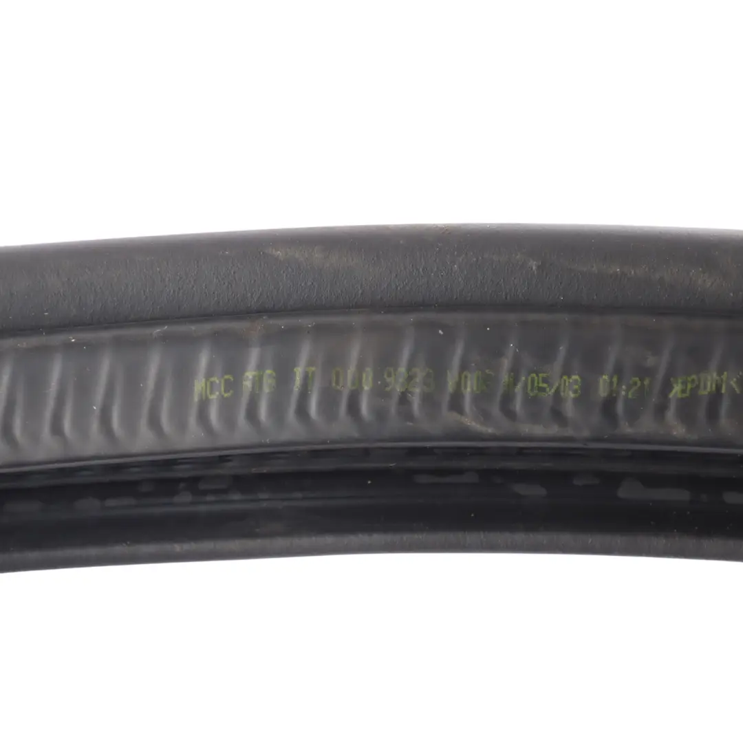 W452 Roadster Motorhaube Dichtung Vorne 0009323V003 für Smart mit Teilenummer Q0009323V005000000 Smart W452 Roadster Motorhaube Dichtung Vorne 0009323V003 - SKU Q0009323V005000000 - Teilenummer Q0009323V005000000