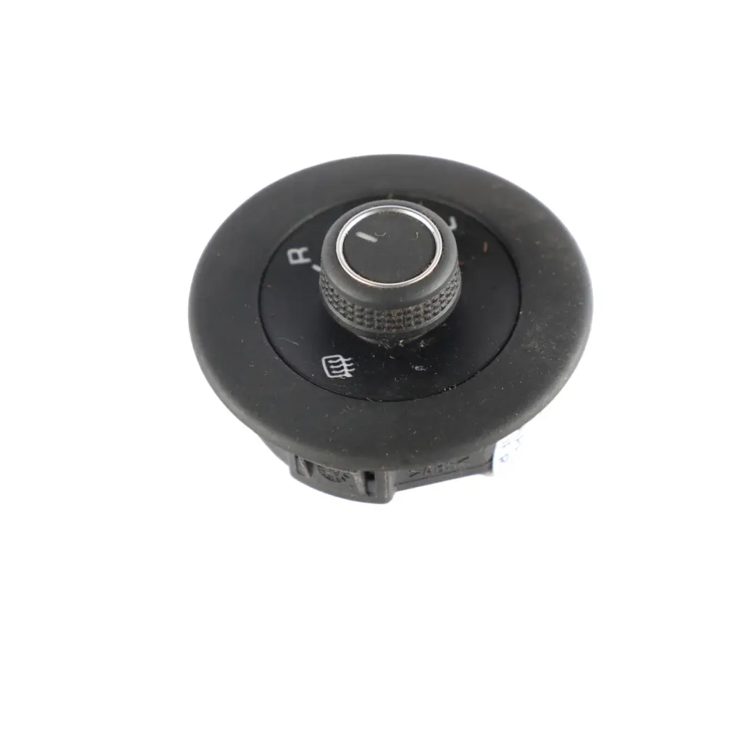 Mk3 Wing Mirror Heating Switch Control Regulator Knob to VW Scirocco with Part number 1KA959565C VW Scirocco Mk3 Wing Mirror Heating Switch Control Regulator Knob - SKU RHD-1KA959565C - Part number 1KA959565C