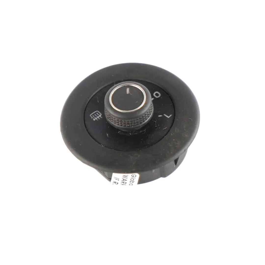 Mk3 Wing Mirror Heating Switch Control Regulator Knob to VW Scirocco with Part number 1KA959565C VW Scirocco Mk3 Wing Mirror Heating Switch Control Regulator Knob - SKU RHD-1KA959565C - Part number 1KA959565C