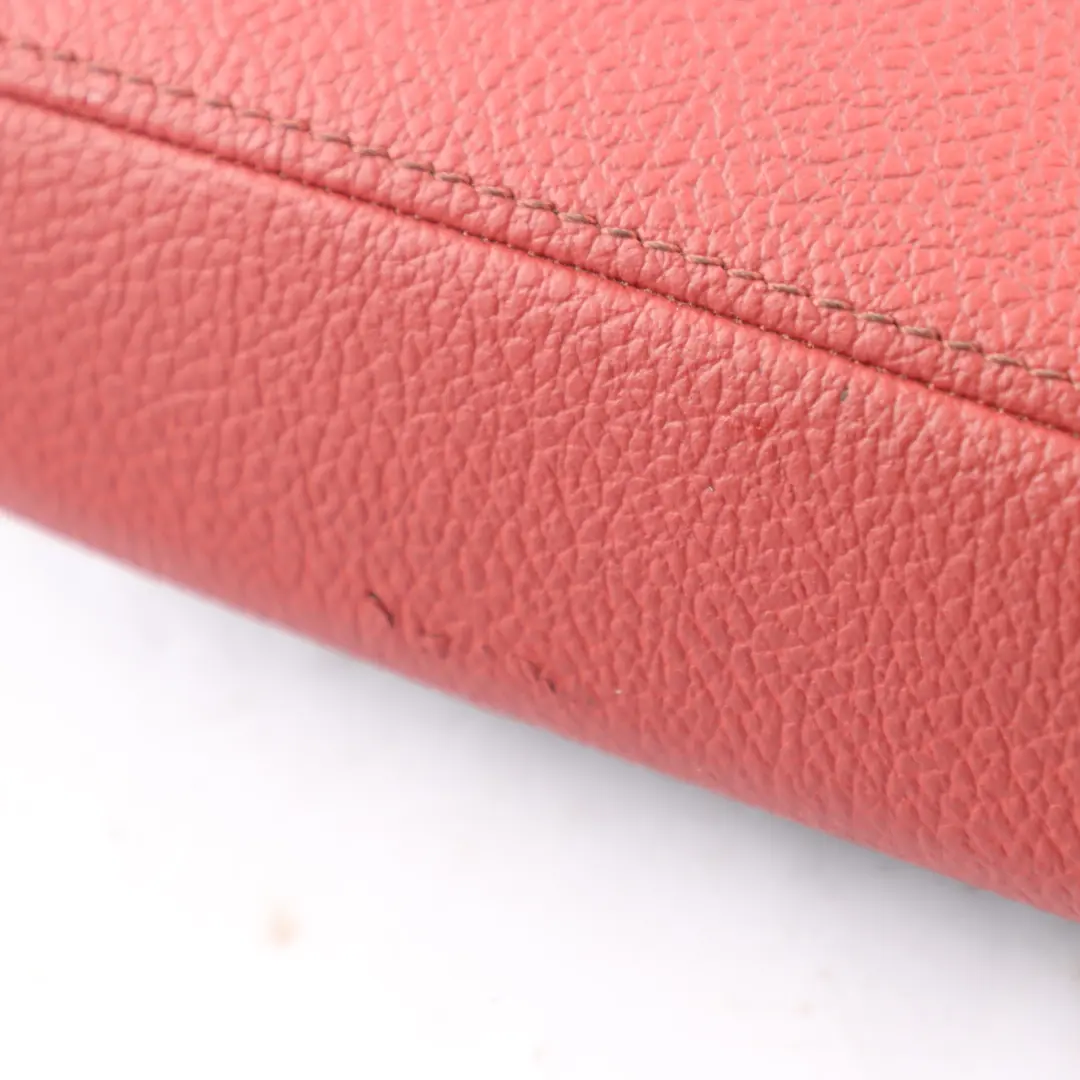 Center Console Armrest Korallrot Leather 9264328 to BMW X1 E84 with Part number 299364 BMW X1 E84 Center Console Armrest Korallrot Leather 9264328 - SKU RHD-9264328 - Part number 299364