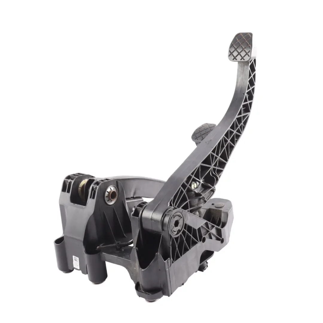 Brake Clutch Pedal Cluster D Box to Volkswagen Crafter Sy with Part number 2N2721031 Volkswagen Crafter Sy Brake Clutch Pedal Cluster D Box - SKU RHD-2N2721031 - Part number 2N2721031