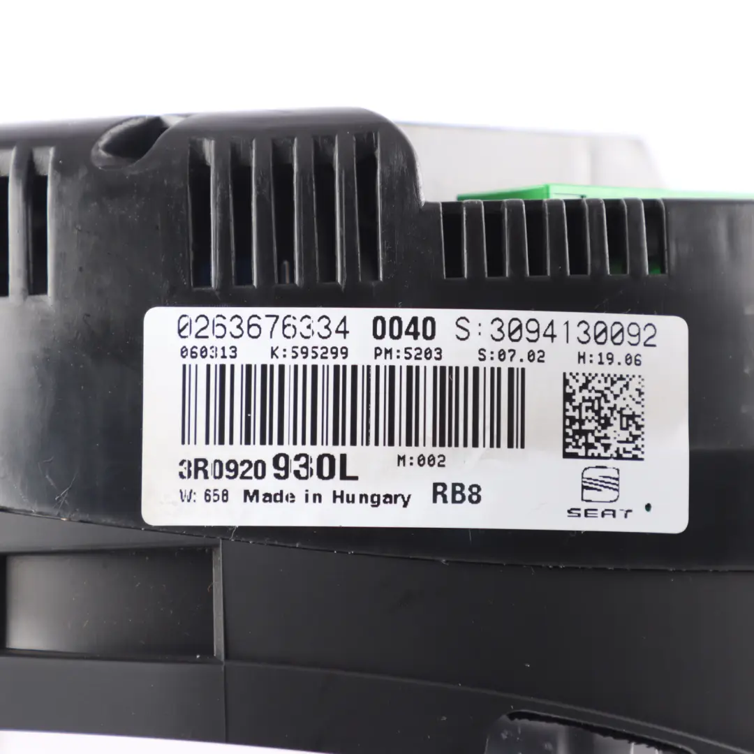 Instrument Cluster Speedo Speedometer Clock Manual Diesel to Seat Exeo with Part number 3R0920930L Seat Exeo Instrument Cluster Speedo Speedometer Clock Manual Diesel - SKU RHD-3R0920930L - Part number 3R0920930L