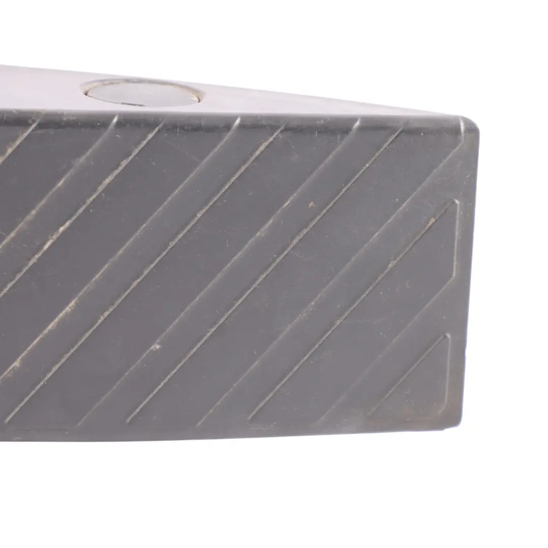 Audi R8 42 Spyder Driver's Footrest Support Cover Panel Bracket - SKU RHD-424864777 - Part number 424864777