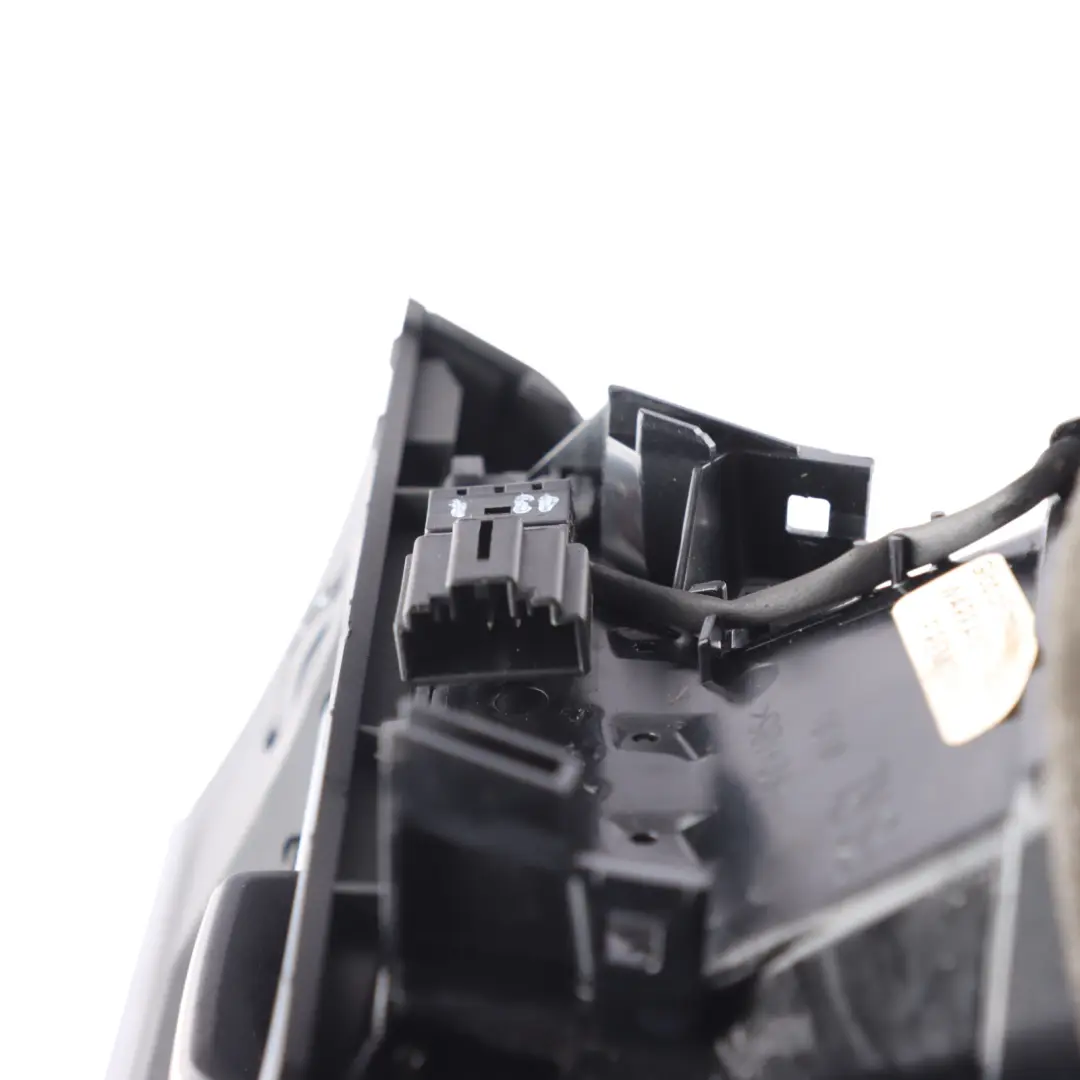 Driver Side Vent Airvent Dashboard Grille Right O/S to Audi A6 C8 with Part number 4K2820902 Audi A6 C8 Driver Side Vent Airvent Dashboard Grille Right O/S - SKU RHD-4K2820902 - Part number 4K2820902