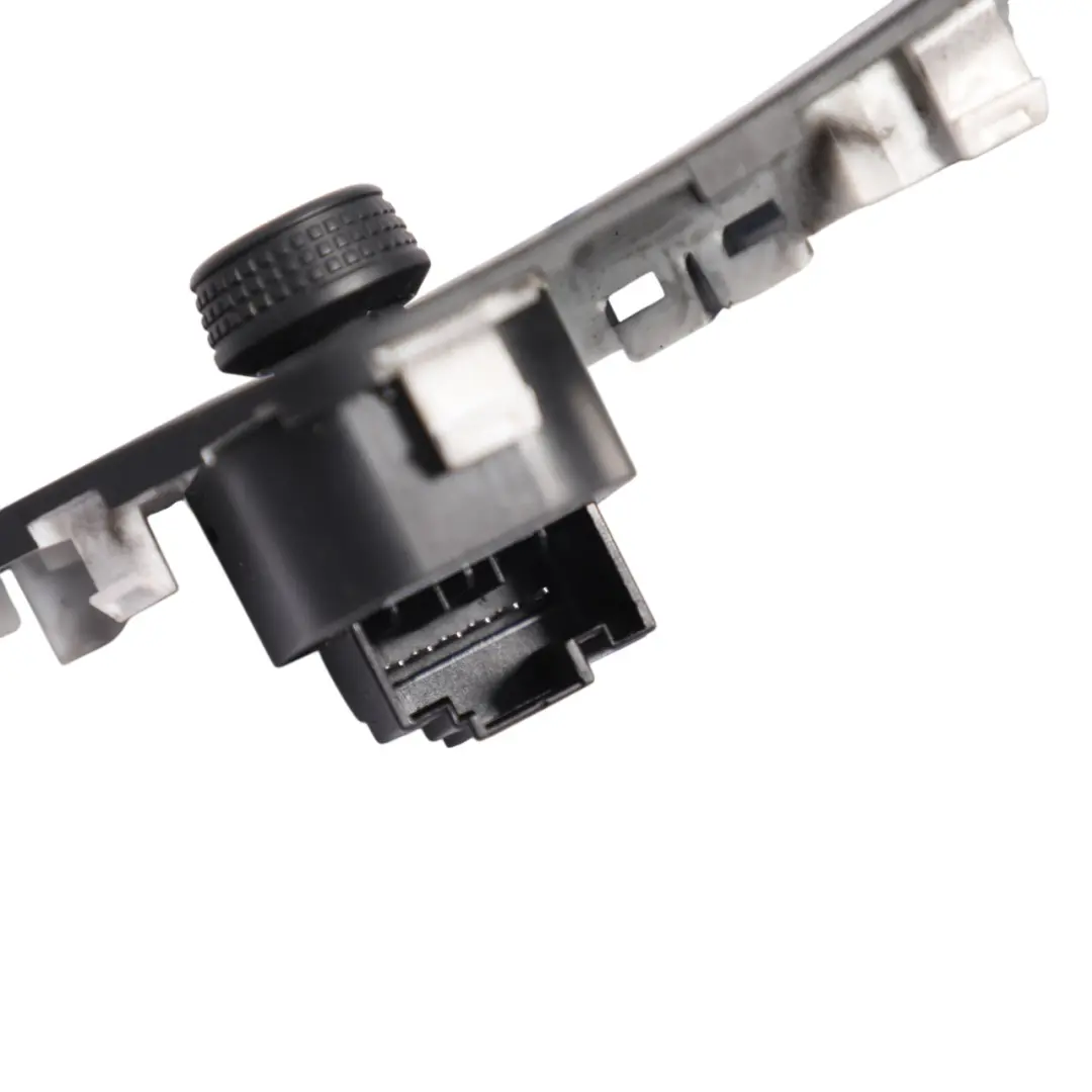 Exterior Wing Mirror Adjuster Control Switch to VW Volkswagen Golf Mk7 with Part number 5G0959565R VW Volkswagen Golf Mk7 Exterior Wing Mirror Adjuster Control Switch - SKU RHD-5G0959565R - Part number 5G0959565R