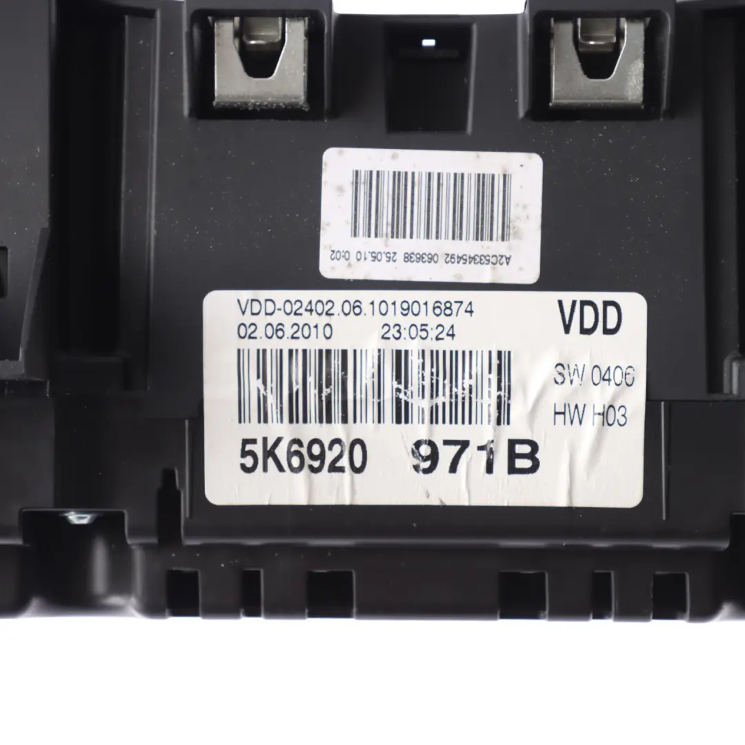 5K Automatic 2.0 CDLF Diesel Speedometer Instrument Cluster to VW Golf R with Part number 5K6920971B VW Golf R 5K Automatic 2.0 CDLF Diesel Speedometer Instrument Cluster - SKU RHD-5K6920971B - Part number 5K6920971B