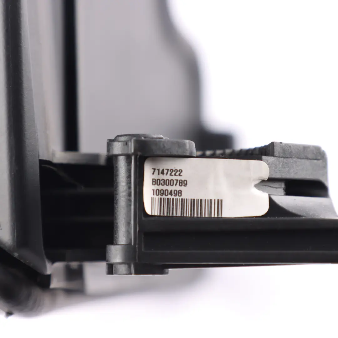 Armrest BMW E90 E91 E92 Split Slide Front Leather Black 7147222 to Cover with Part number 3414245 Cover Armrest BMW E90 E91 E92 Split Slide Front Leather Black 7147222 - SKU rhd-7147222-1 - Part number 3414245