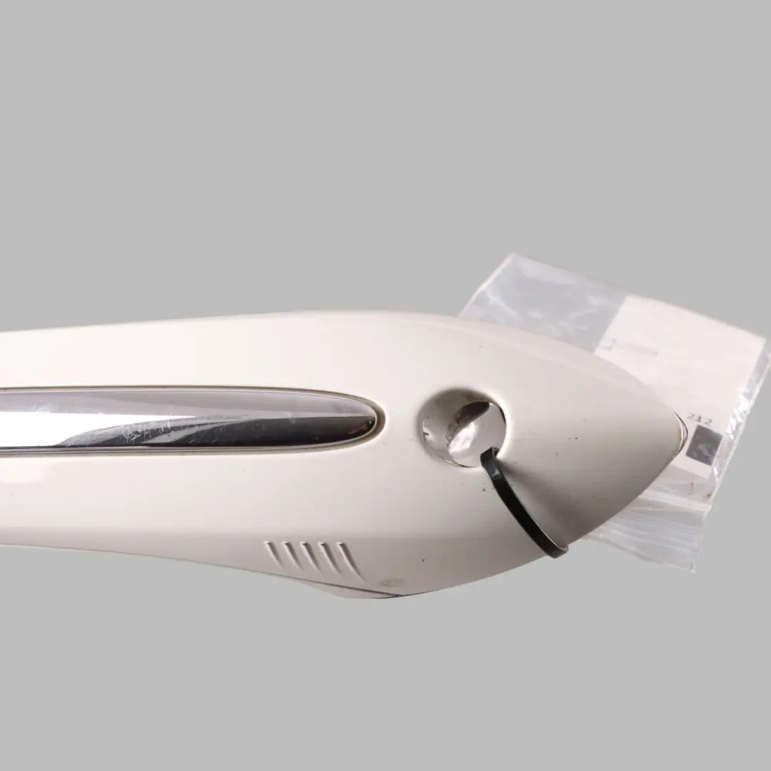 Door Grab Handle Keyless Rear Right O/S Alpinweiss 3 - 300 to BMW F01 F02 F10 with Part number 7249980 BMW F01 F02 F10 Door Grab Handle Keyless Rear Right O/S Alpinweiss 3 - 300 - SKU RHD-7249980-AW - Part number 7249980