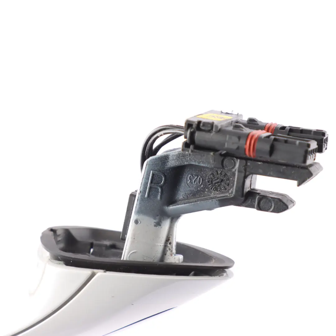 BMW F01 F02 F10 Door Handle Keyless Front Right O/S Mineral White Metallic A96 - SKU RHD-7249982-MW - Part number 7249982