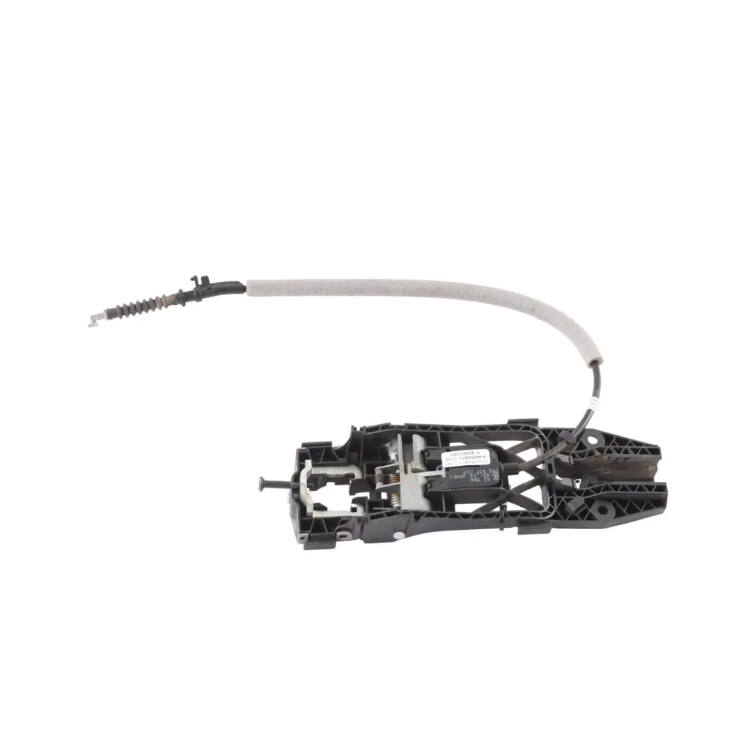 7P Exterior Door Handle Mount Bracket Support to Volkswagen Touareg with Part number 7P0837017 Volkswagen Touareg 7P Exterior Door Handle Mount Bracket Support - SKU RHD-7P0837017 - Part number 7P0837017