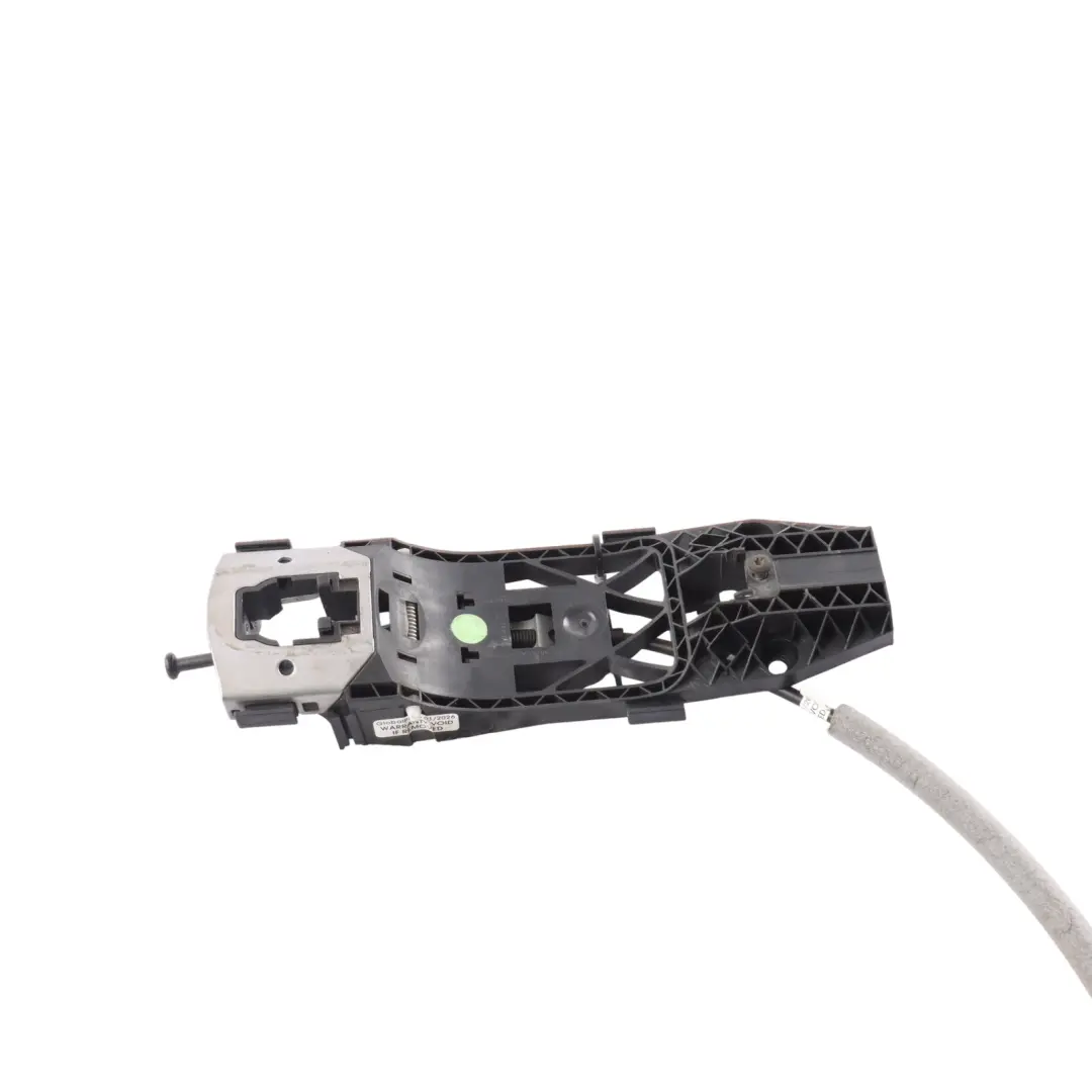 7P Exterior Door Handle Mount Bracket Support to Volkswagen Touareg with Part number 7P0837017 Volkswagen Touareg 7P Exterior Door Handle Mount Bracket Support - SKU RHD-7P0837017 - Part number 7P0837017