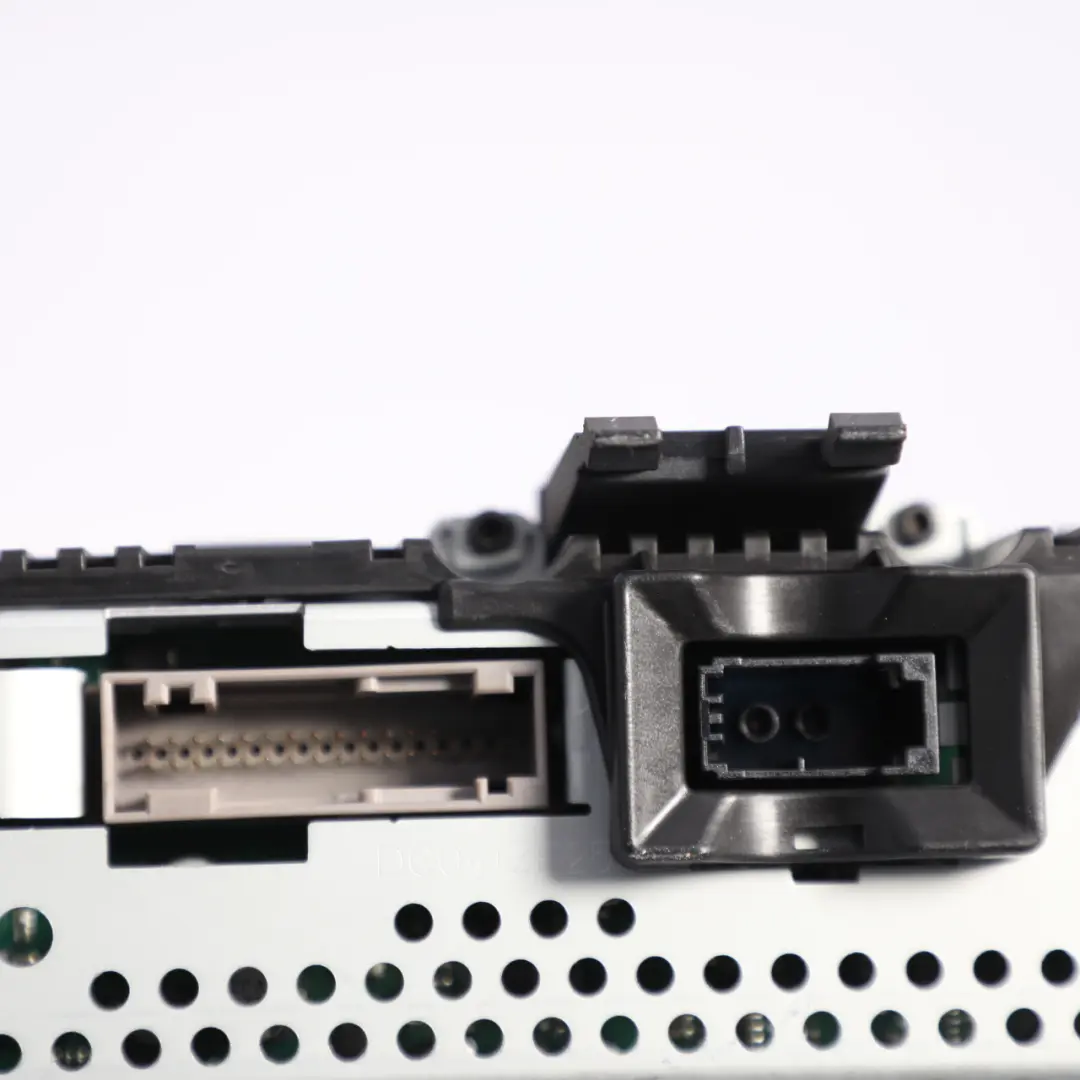 7P Instrument Cluster Speedo Meter Clocks Automatic Diesel to VW Touareg with Part number 7P6920981M VW Touareg 7P Instrument Cluster Speedo Meter Clocks Automatic Diesel - SKU RHD-7P6920981M - Part number 7P6920981M