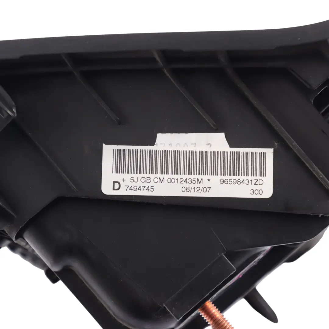 Knee Air Module Front Right O/S Driver's Side 96598431ZD to Peugeot 308 with Part number 8216RS Peugeot 308 Knee Air Module Front Right O/S Driver's Side 96598431ZD - SKU RHD-8216RS - Part number 8216RS