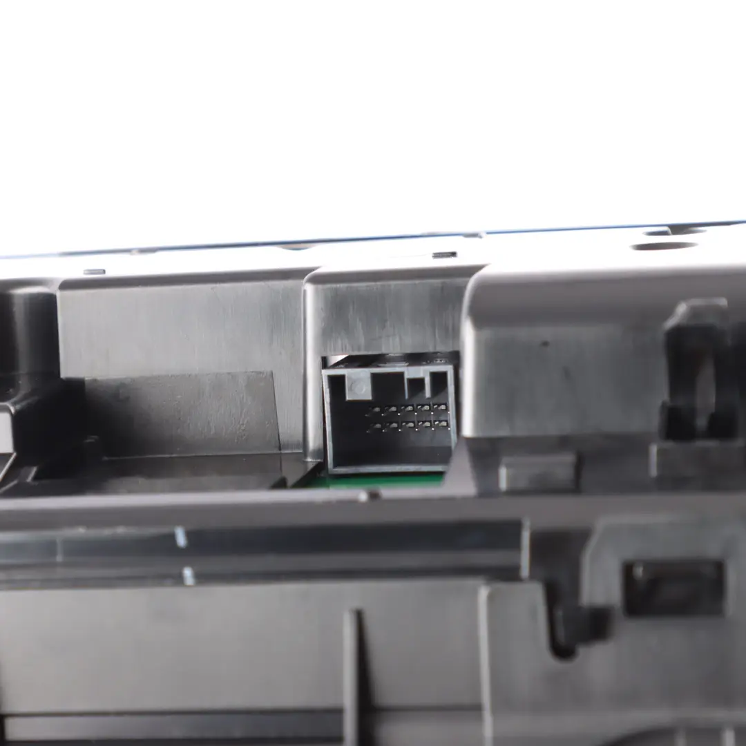 B38 B38B15A Petrol Automatic Speedo Instrument Cluster to BMW 1 F20 118i with Part number 8710807 BMW 1 F20 118i B38 B38B15A Petrol Automatic Speedo Instrument Cluster - SKU RHD-8710807 - Part number 8710807