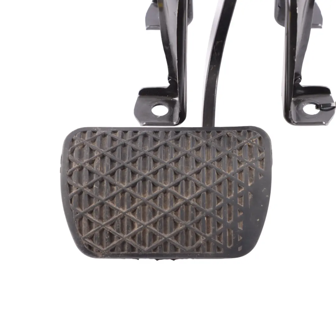 W907 Brake Pedal Automatic Transmission to Mercedes Sprinter with Part number A9102900100 Mercedes Sprinter W907 Brake Pedal Automatic Transmission - SKU RHD-A9102900100 - Part number A9102900100