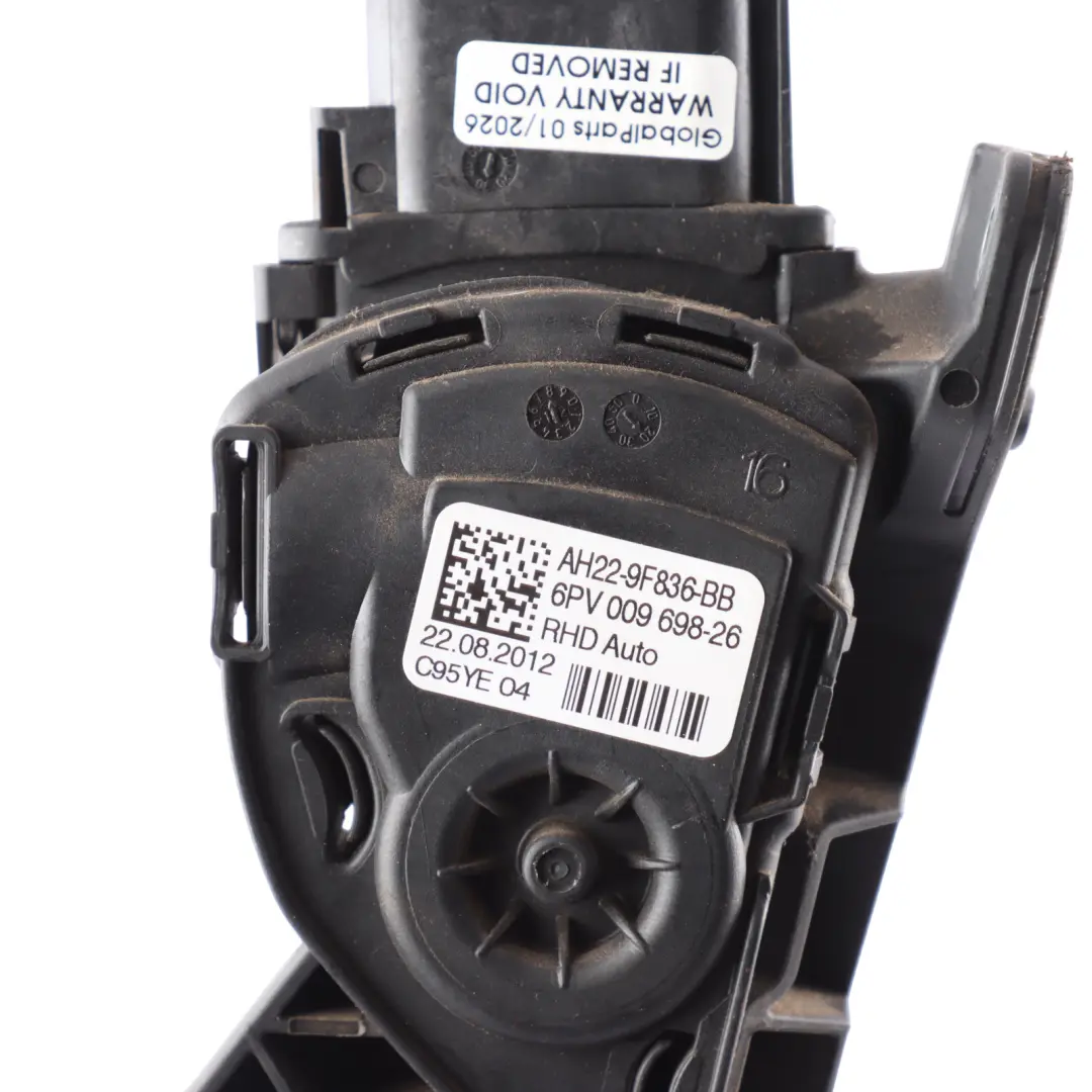 Acceleration Throttle Gas Pedal to Land Rover Discovery 4 L319 with Part number AH22-9F836-BB Land Rover Discovery 4 L319 Acceleration Throttle Gas Pedal - SKU RHD-AH22-9F836-BB - Part number AH22-9F836-BB