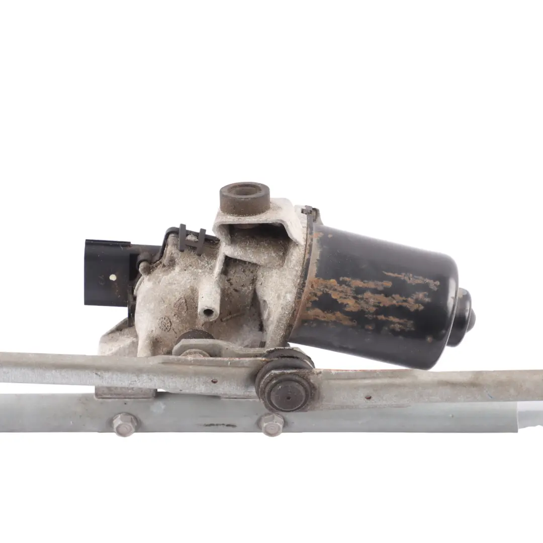 Front Windshield Windscreen Wiper Mechanism to Land Rover Discovery 4 L319 with Part number LR038347 Land Rover Discovery 4 L319 Front Windshield Windscreen Wiper Mechanism - SKU RHD-LR038347 - Part number LR038347