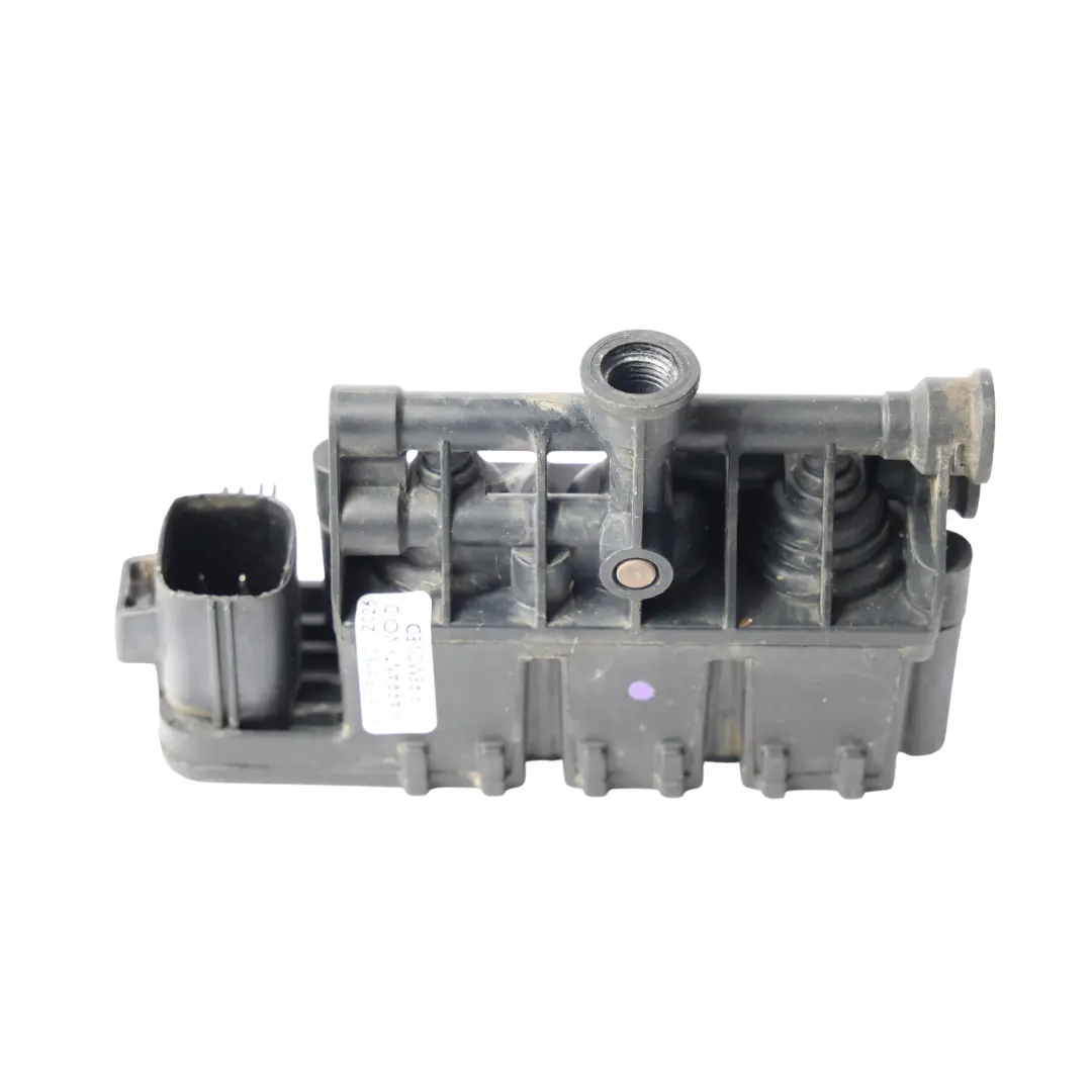 Moduł Zawieszenia Pneumatycznego do Land Rover Discovery 3 L319 o numerze RVH000095 Land Rover Discovery 3 L319 Moduł Zawieszenia Pneumatycznego - SKU RVH000095 - Numer Części RVH000095