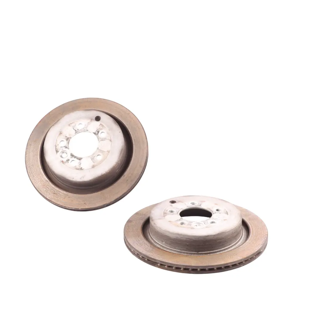 Left Right N/O/S Rear Brake Discs Pair to Land Rover Discovery 4 L319 with Part number SDB000646 Land Rover Discovery 4 L319 Left Right N/O/S Rear Brake Discs Pair - SKU SDB000646 - Part number SDB000646
