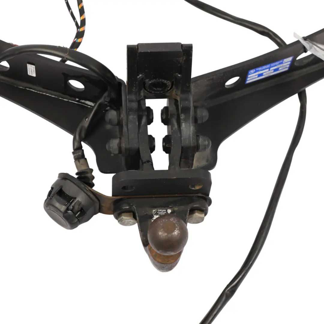 Land Rover Discovery 3 L319 Towbar Tow-Trust Towing Hitch Trailer Hook TL1 - SKU TL1-A50-X - Part number TL1-A50-X