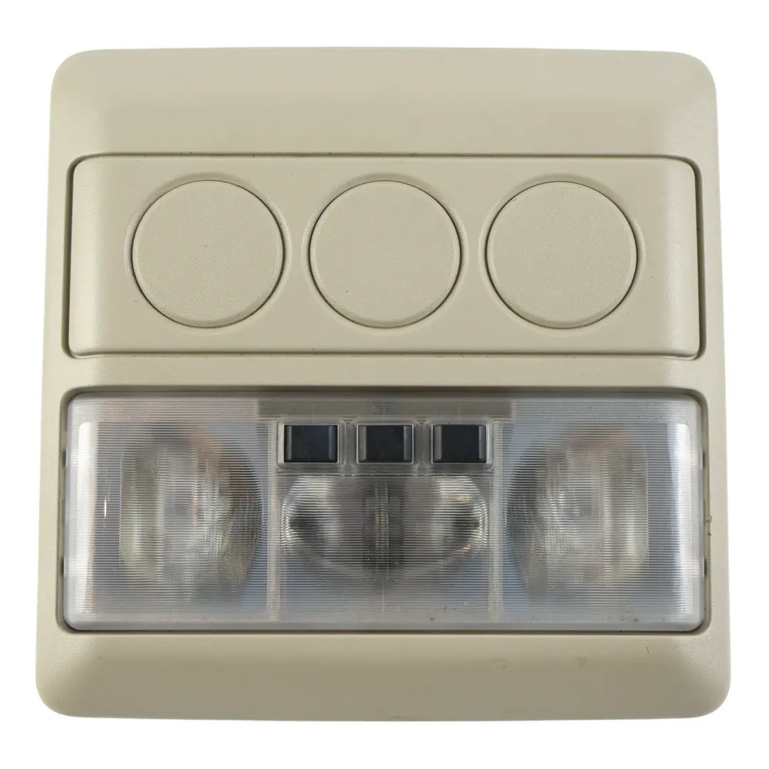 Oświetlenie Kabiny Lampka Tył do Land Rover Discovery 3 L319 o numerze XDE500420LUM Land Rover Discovery 3 L319 Oświetlenie Kabiny Lampka Tył - SKU XDE500420LUM - Numer Części XDE500420LUM