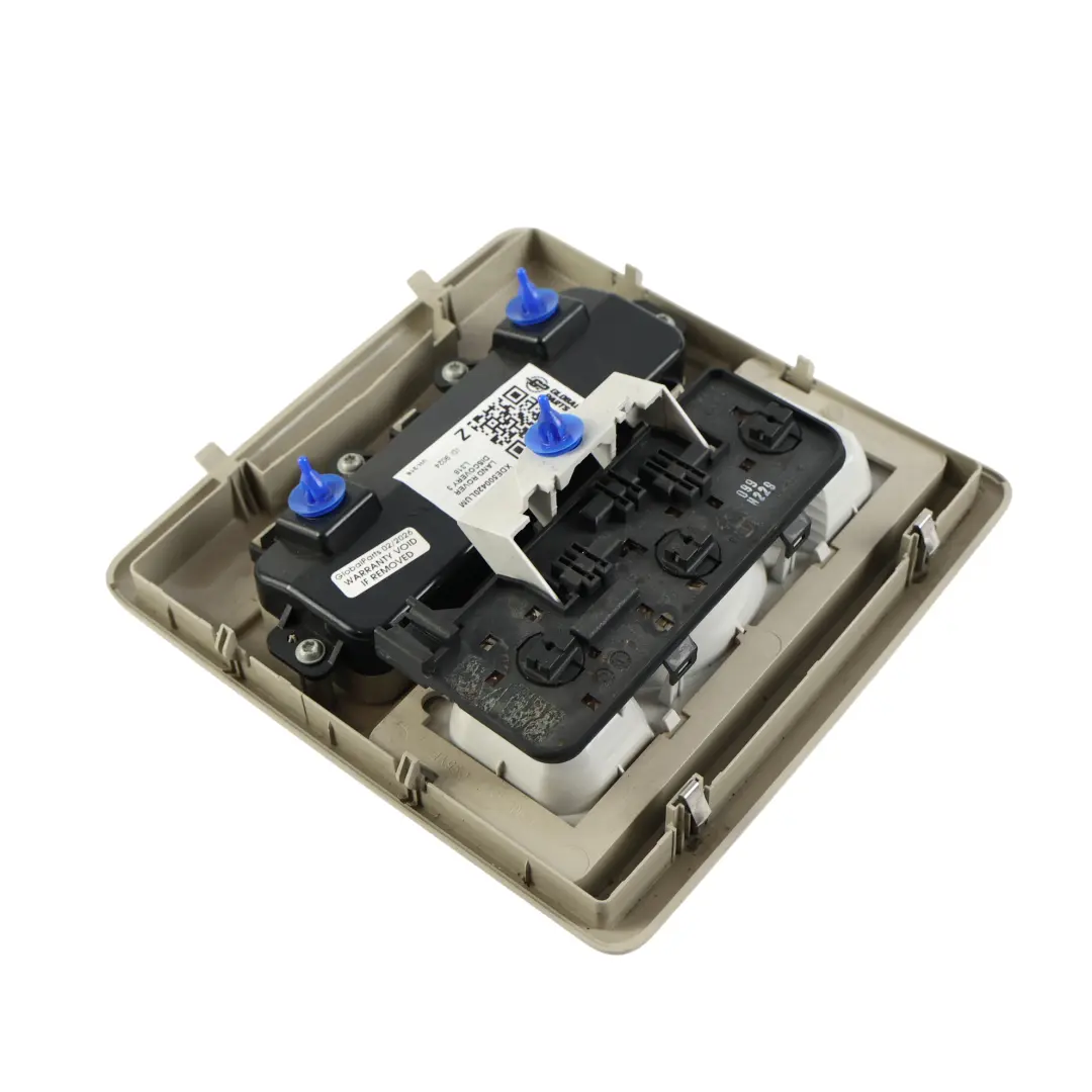 Luz De Lectura Interior Techo Trasero para Land Rover Discovery 3 L319 con número de pieza XDE500420LUM Land Rover Discovery 3 L319 Luz De Lectura Interior Techo Trasero - SKU XDE500420LUM - Número de pieza XDE500420LUM