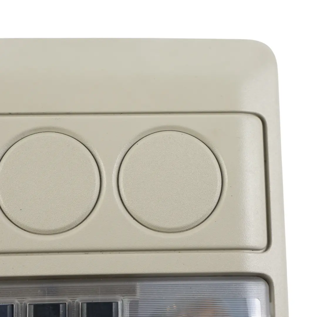 Land Rover Discovery 3 L319 Lampe Lecture Pavillon Arrière - SKU XDE500420LUM - Numéro de pièce XDE500420LUM