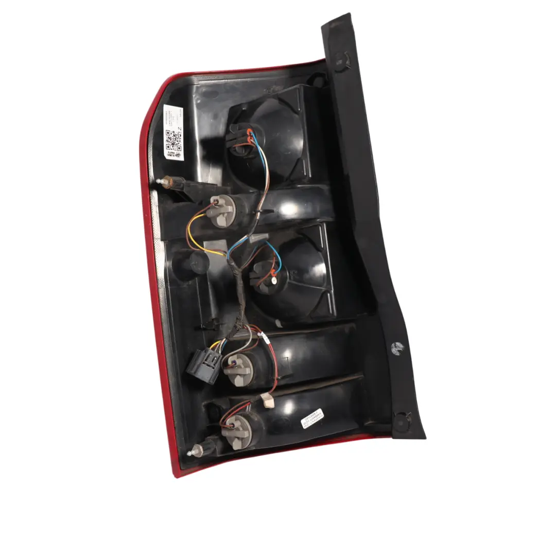 Tail Light Taillamp Right O/S to Land Rover Discovery 3 L319 Rear with Part number XFB000563 Land Rover Discovery 3 L319 Rear Tail Light Taillamp Right O/S - SKU XFB000563 - Part number XFB000563