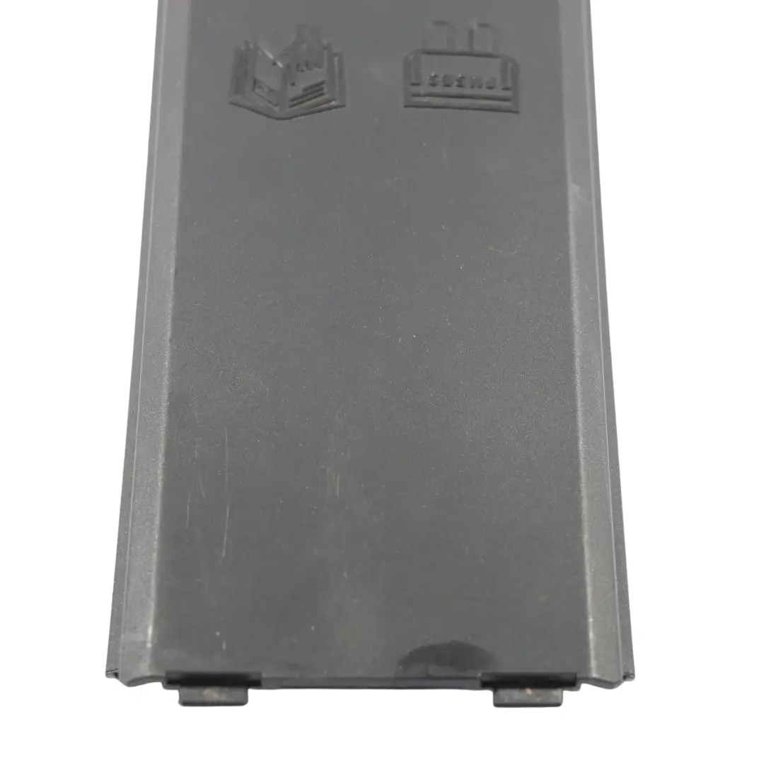 Compartment Fuse Panel Cover Lid to Land Rover Discovery 3 L319 Engine with Part number YQH500130 Land Rover Discovery 3 L319 Engine Compartment Fuse Panel Cover Lid - SKU YQH500130 - Part number YQH500130