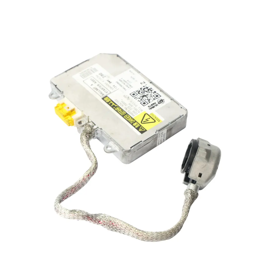 Headlight Ballast Module Unit to Land Rover Discovery 3 L319 Xenon with Part number YWC500060 Land Rover Discovery 3 L319 Xenon Headlight Ballast Module Unit - SKU YWC500060 - Part number YWC500060