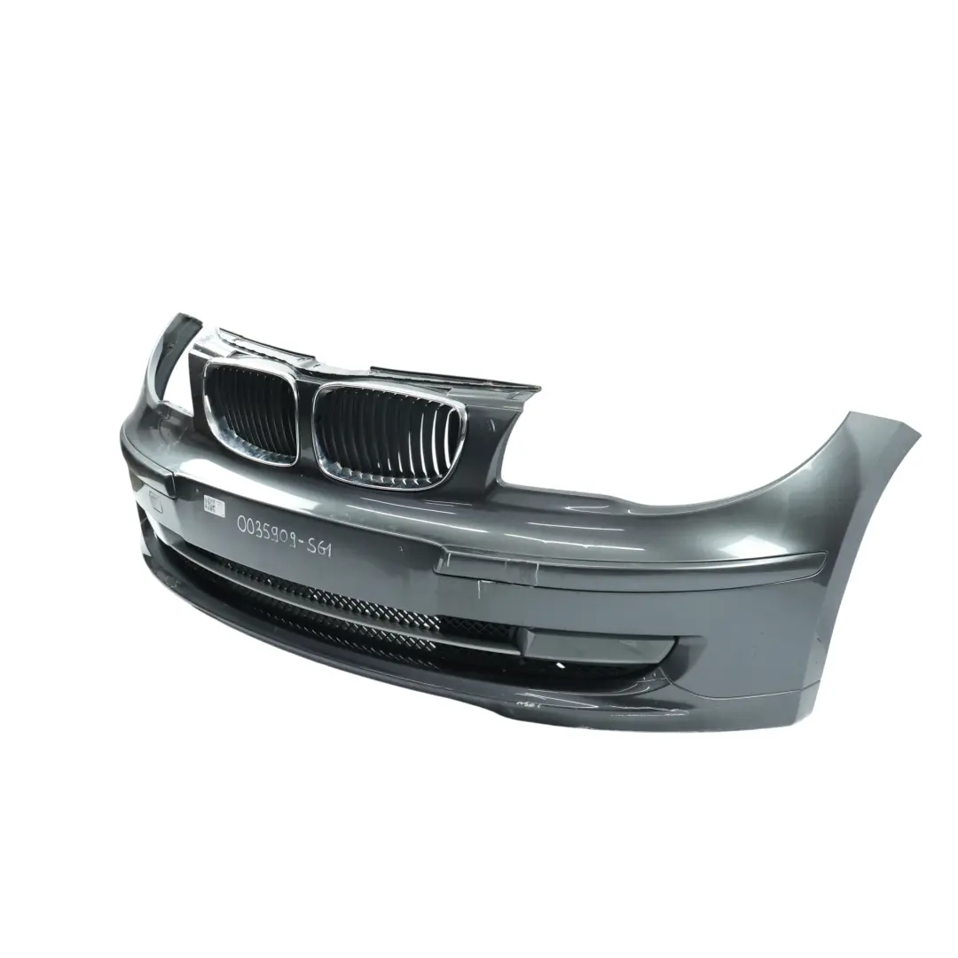 Zderzak Przedni Sparkling Graphite Metallic - A22 do BMW E81 E87 LCI o numerze 0035909 BMW E81 E87 LCI Zderzak Przedni Sparkling Graphite Metallic - A22 - SKU 0035909-SG1 - Numer Części 0035909