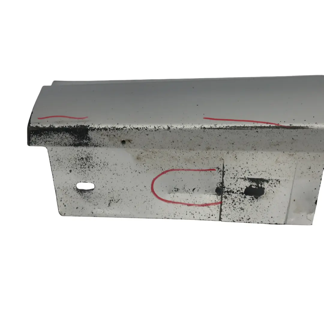 Faldón Lateral Sill Strip Izquierda Titansilber Plata Metálico - 354 para BMW E90 LCI con número de pieza 0037059 BMW E90 LCI Faldón Lateral Sill Strip Izquierda Titansilber Plata Metálico - 354 - SKU 0037059-TS - Número de pieza 0037059