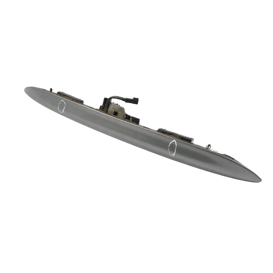 Listwa Klamka Bagażnika Dark Silver do Mini R50 R53 o numerze 51130148454 Mini R50 R53 Listwa Klamka Bagażnika Dark Silver - SKU 0148454-DS2 - Numer Części 51130148454