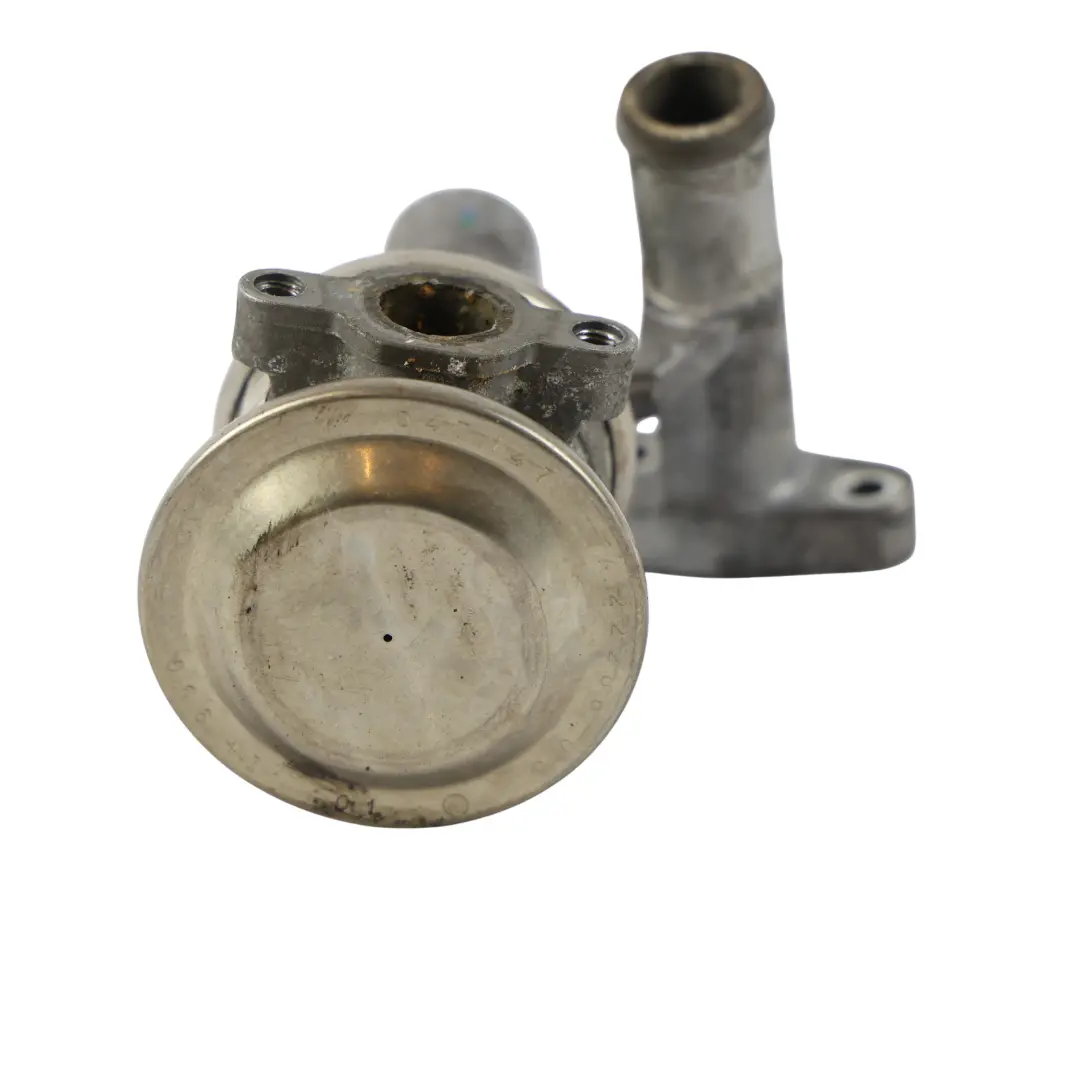 Volkswagen Touareg 7L Motor AGR Rohr Ventil Flansch 3.2 BMV Benzin - SKU 022131101B - Teilenummer 022131101B