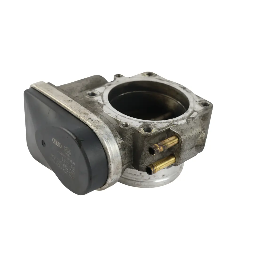 Audi TT 8N Przepustnica Wlot Powietrza 3.2 Benzyna BHE - SKU 022133062AA - Numer Części 022133062AA