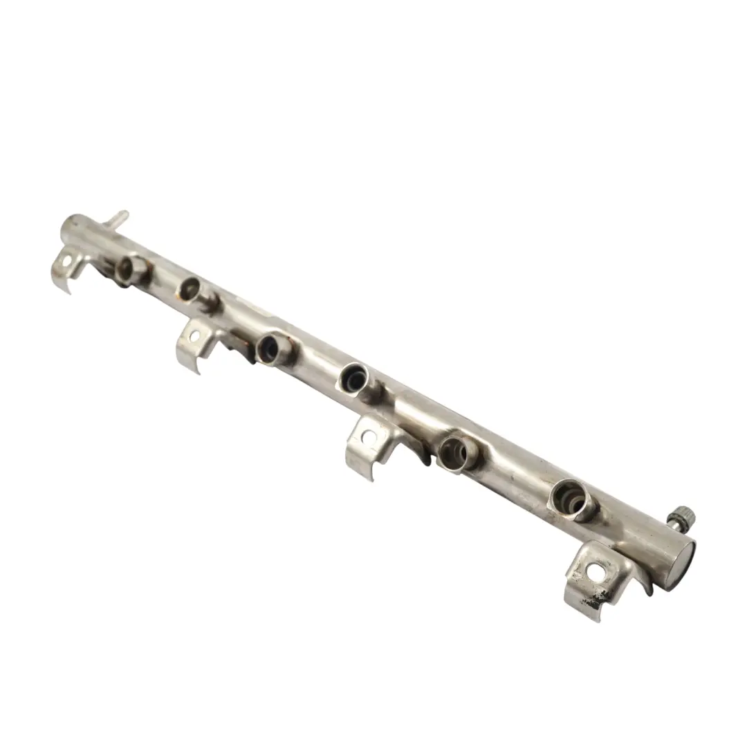 7L Porsche Cayenne Tubo Della Linea Alimentazione 022133315J per Volkswagen Touareg con numero di parte 022133317J Volkswagen Touareg 7L Porsche Cayenne Tubo Della Linea Alimentazione 022133315J - SKU 022133317J - Numero di parte 022133317J