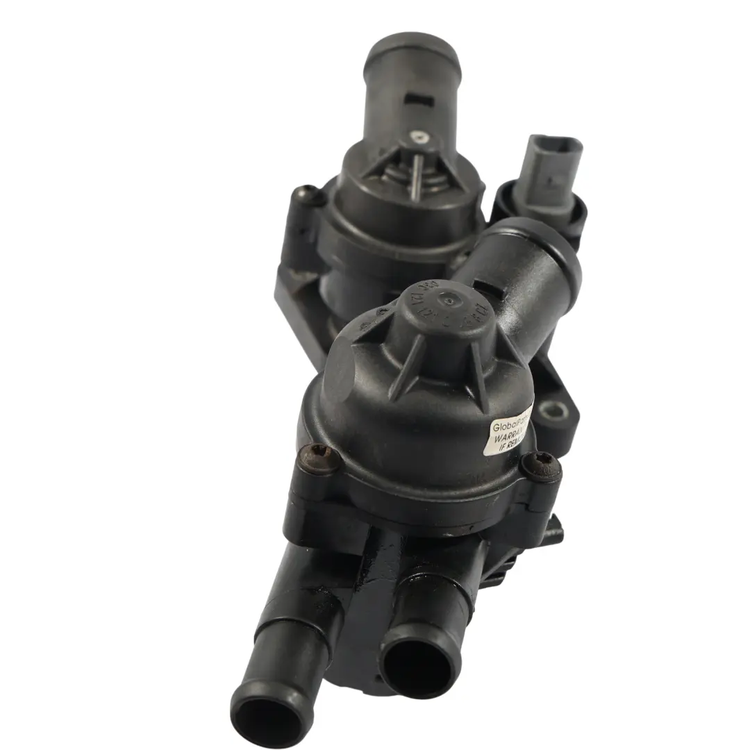 Mk5 Audi A3 8P Alloggiamento Termostato 1.6 FSI BLF per Volkswagen Golf con numero di parte 03C121111H Volkswagen Golf Mk5 Audi A3 8P Alloggiamento Termostato 1.6 FSI BLF - SKU 03C121111H - Numero di parte 03C121111H