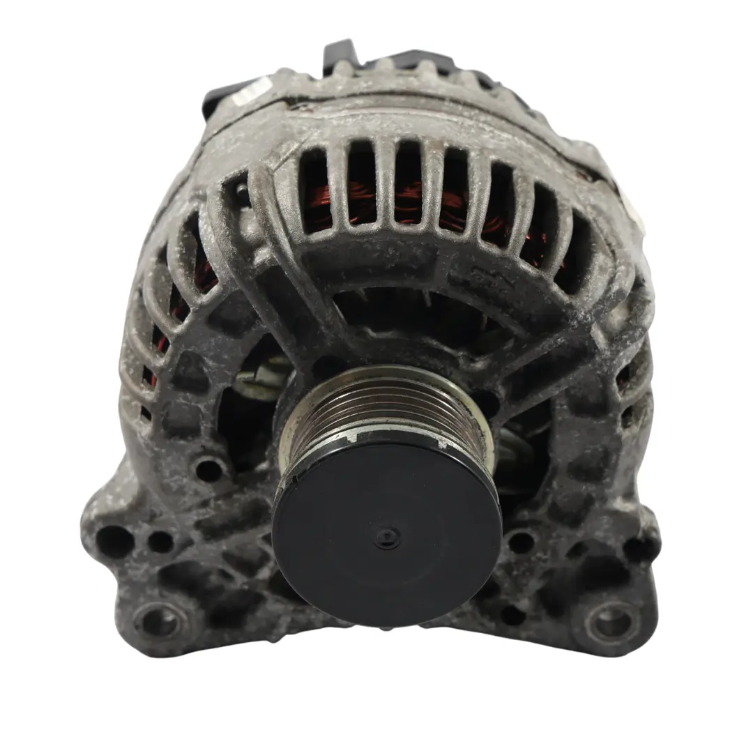 Alternator 1.4 TFSI Benzyna CAVG do Audi A1 8X A3 8P o numerze 03C903023A Audi A1 8X A3 8P Alternator 1.4 TFSI Benzyna CAVG - SKU 03C903023A-1 - Numer Części 03C903023A