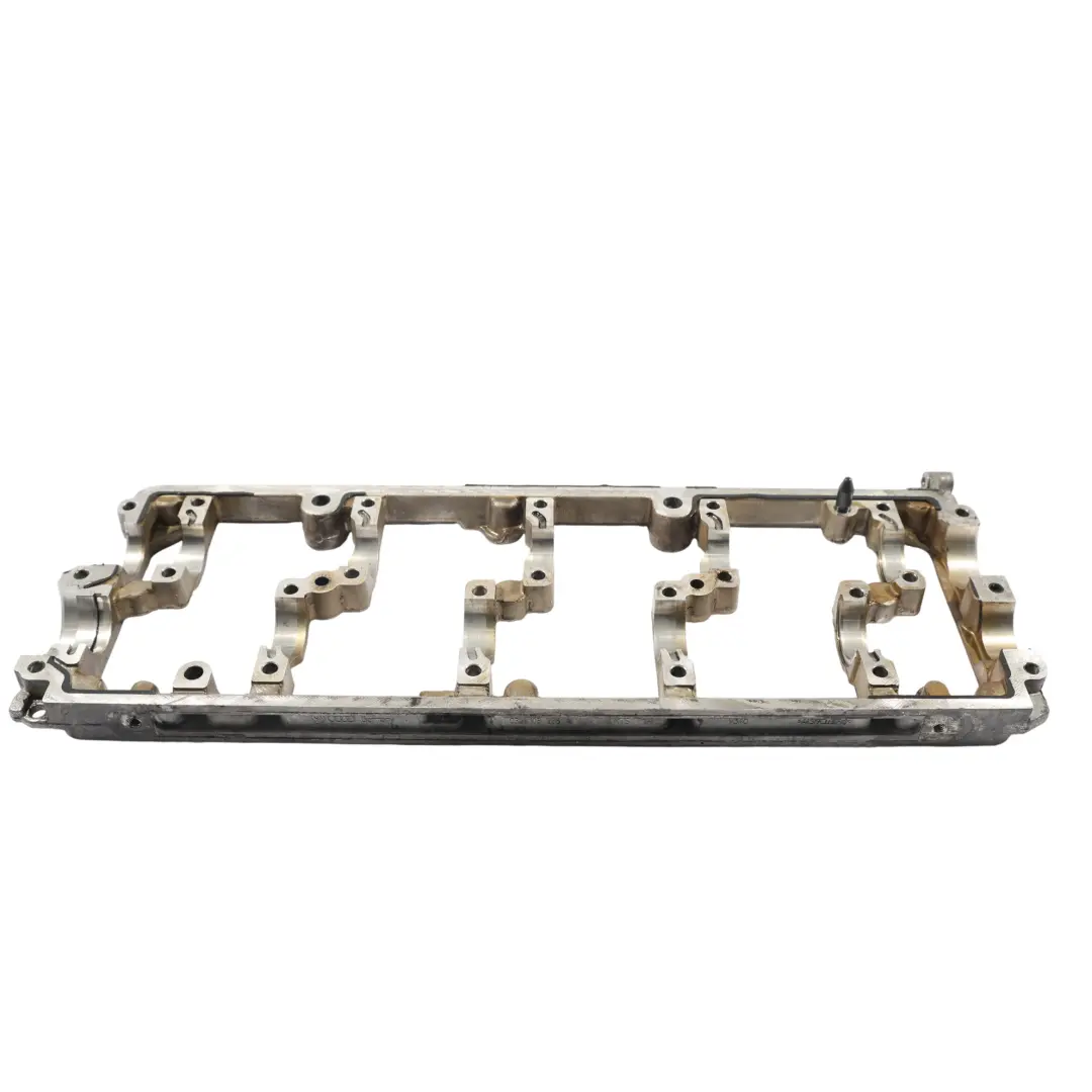 Portante Albero A Camme Motore 2.0 TDI 03L103286A per Audi A4 B8 A6 C7 VW Golf VI con numero di parte 03L103265D Audi A4 B8 A6 C7 VW Golf VI Portante Albero A Camme Motore 2.0 TDI 03L103286A - SKU 03L103265D-2 - Numero di parte 03L103265D