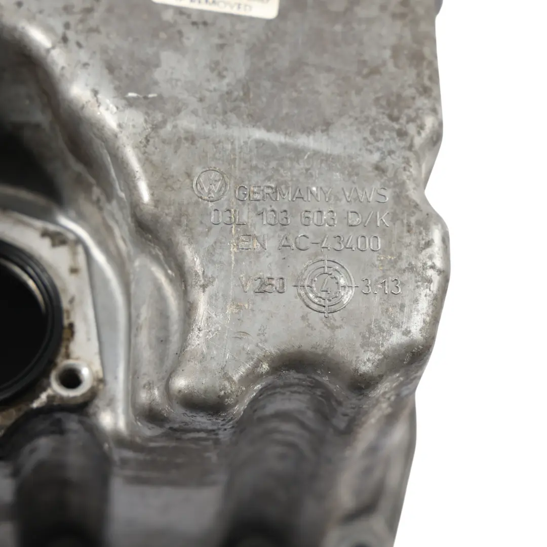 Cárter De Aceite Del Motor Panel Inferior 2.0 TDI CGLC para Audi A4 B8 con número de pieza 03L103603K Audi A4 B8 Cárter De Aceite Del Motor Panel Inferior 2.0 TDI CGLC - SKU 03L103603K - Número de pieza 03L103603K