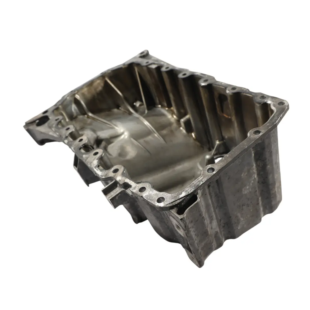 Motore Coppa Olio Pannello Inferiore 2.0 TDI CGLC Diesel per Audi A4 B8 con numero di parte 03L103603K Audi A4 B8 Motore Coppa Olio Pannello Inferiore 2.0 TDI CGLC Diesel - SKU 03L103603K - Numero di parte 03L103603K