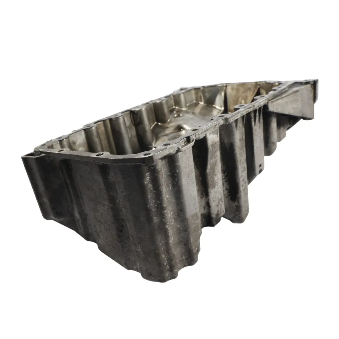 Cárter De Aceite Del Motor Panel Inferior 2.0 TDI CGLC para Audi A4 B8 con número de pieza 03L103603K Audi A4 B8 Cárter De Aceite Del Motor Panel Inferior 2.0 TDI CGLC - SKU 03L103603K - Número de pieza 03L103603K