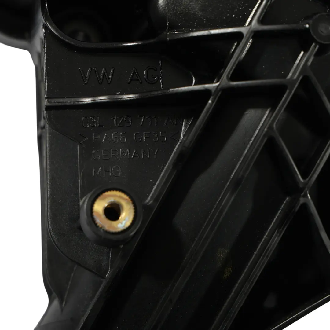 6J Audi A4 B8 A5 8T 2.0 TDI Diesel Ansaug Krümmer für Seat Ibiza mit Teilenummer 03L129711AN Seat Ibiza 6J Audi A4 B8 A5 8T 2.0 TDI Diesel Ansaug Krümmer - SKU 03L129711AN-1 - Teilenummer 03L129711AN